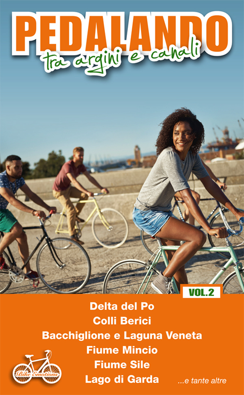Pedalando tra argini e canali
