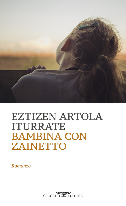 Bambina con zainetto