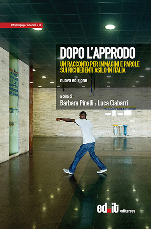 Dopo l'approdo. Un racconto per immagini e parole sui richiedenti asilo in Italia