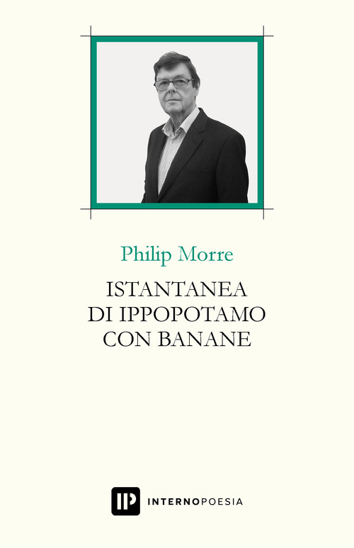 Istantanea di ippopotamo con banane. Testo inglese a fronte