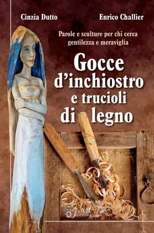 Gocce d'inchiostro e trucioli di legno