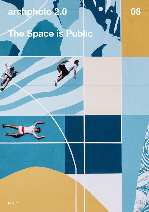 The space is public. Ediz. multilingue
