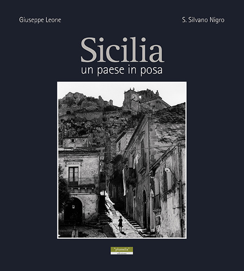 Sicilia un paese in posa